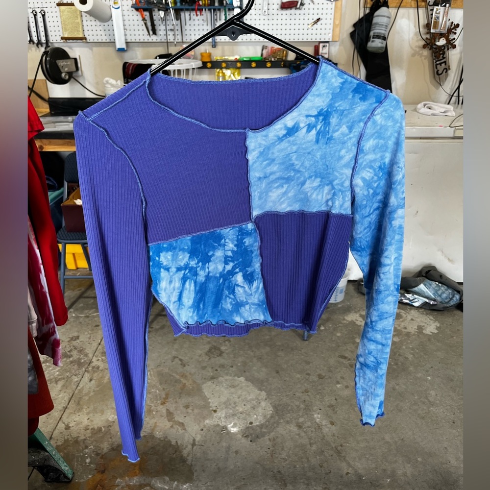 Patchwork long sleeve crop top
